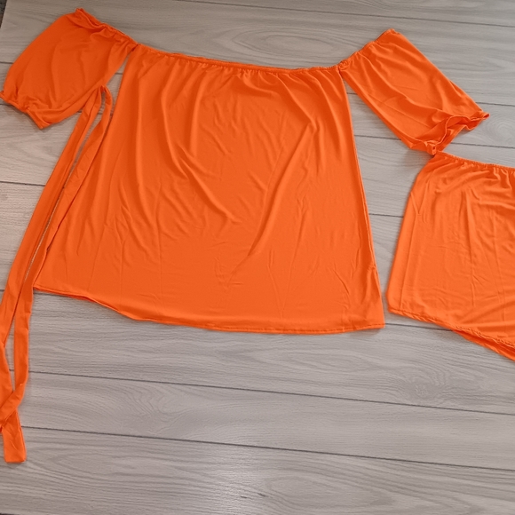 Plus Size Orange One-Shoulder Solid Color Strap Shorts Two-Pieces - Picture 8 of 13